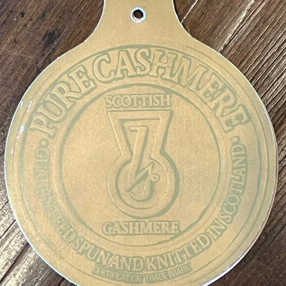 NEW The Scotch House 100% Cashmere Cardigan Women's Size Medium - Main Image